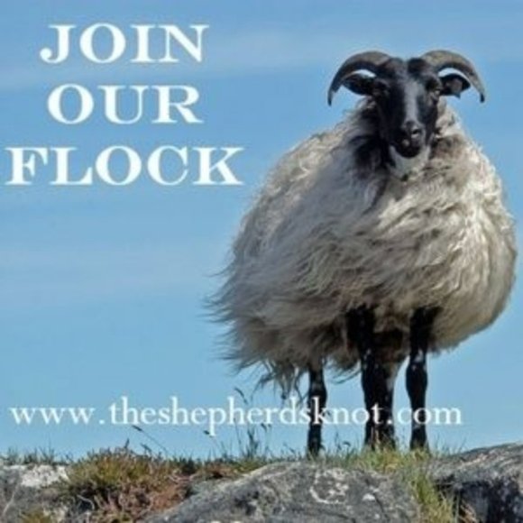 New Aran Crossover Wrap Sweater Made in Ireland Merino Wool - Picture 6 of 7